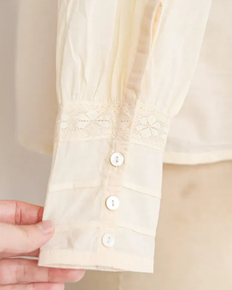Blithe Breeze Top