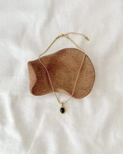 Callaway Cameo Pendant Necklace