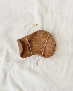 Cassidy Clover Pendant Necklace