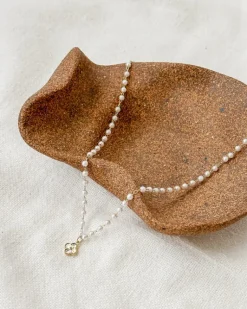 Cassidy Clover Pendant Necklace