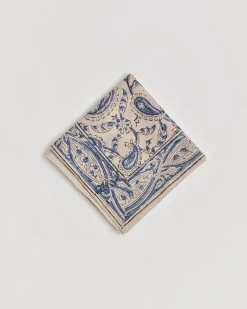 Domi Bandana