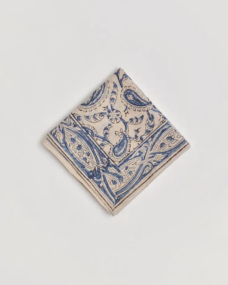 Domi Bandana