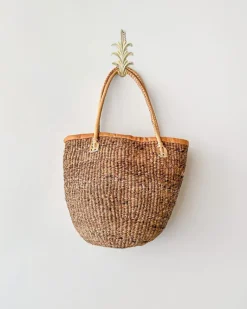 Mantigue Straw Bag