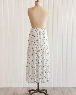 Shops on Bibury Skirt