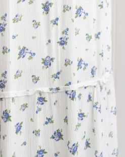 Shops on Bibury Skirt